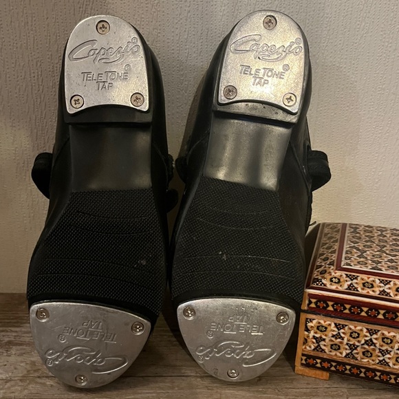 Capezio black Tap Shoes size 12 - Picture 3 of 9